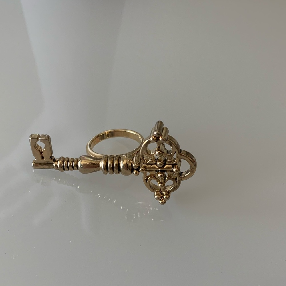 HOUSE of HARLOW 1960 Nicole Richie antique gold skeleton key midi ring 5 - Picture 5 of 7
